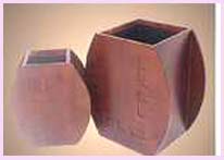 promotional home decor product supplier - wooden vases available in two different sizes     